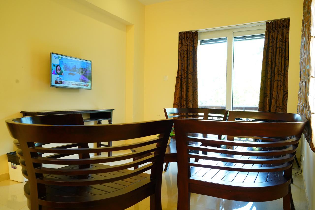 Five Falls Resort Kuttalam  Bagian luar foto