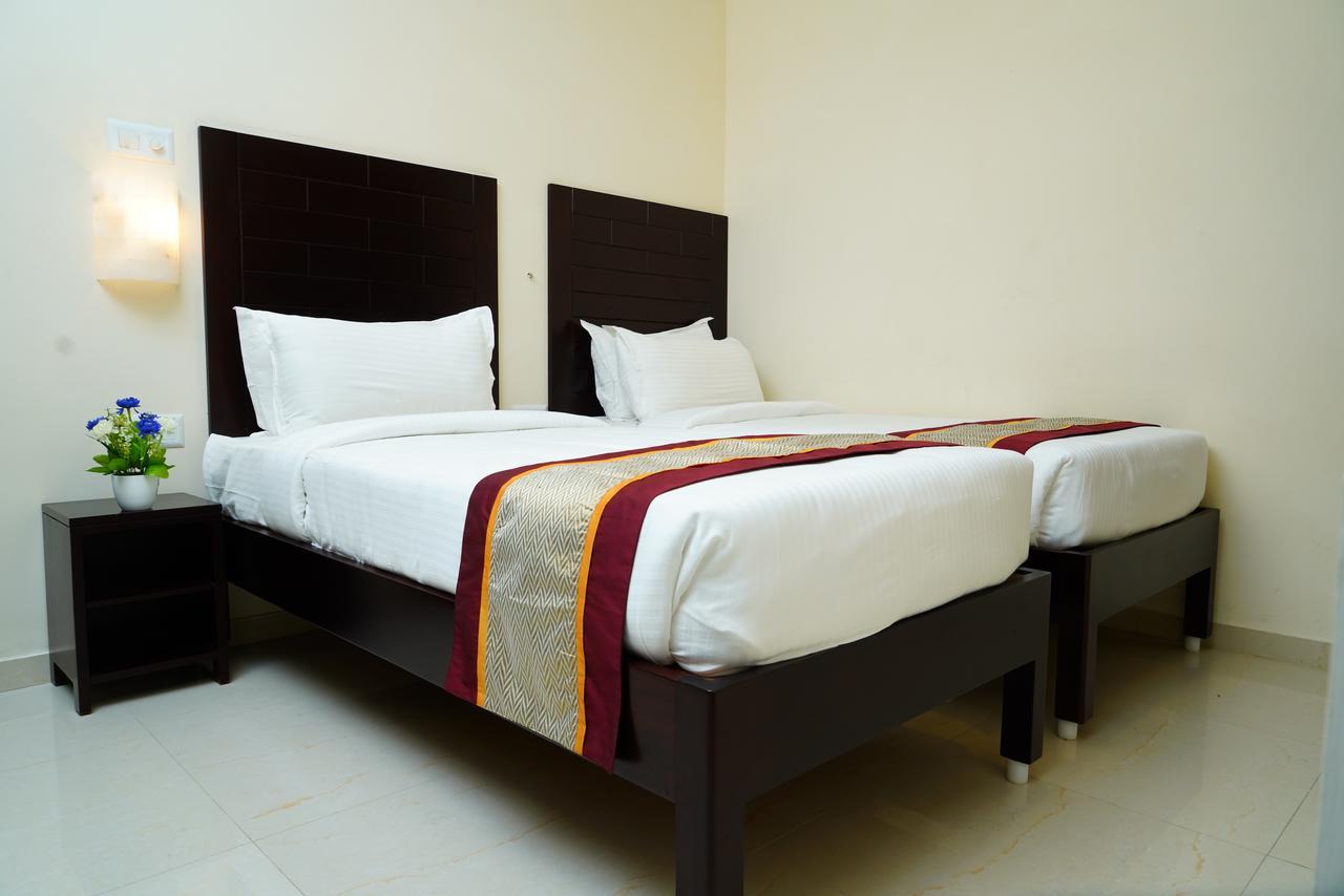 Five Falls Resort Kuttalam  Bagian luar foto