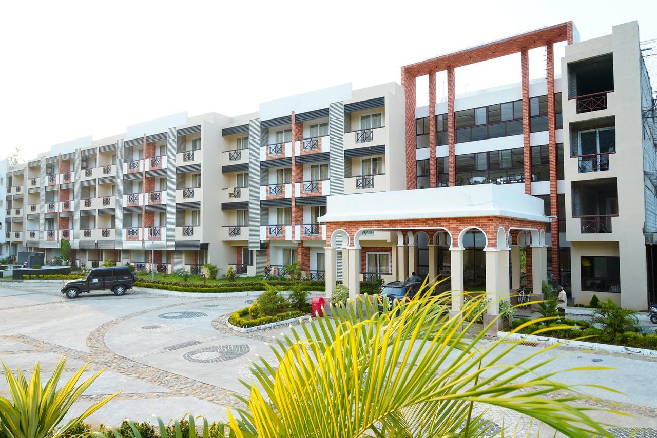 Five Falls Resort Kuttalam  Bagian luar foto