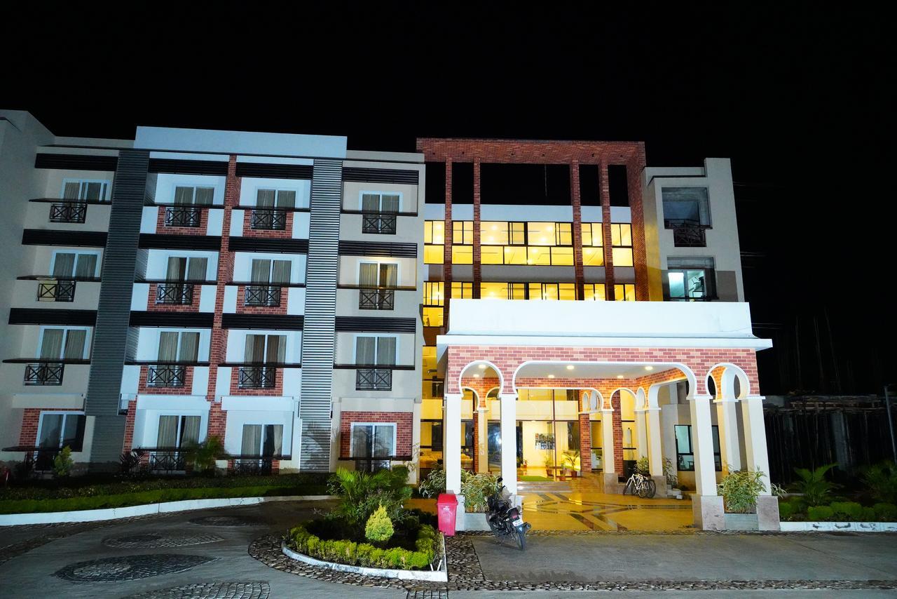 Five Falls Resort Kuttalam  Bagian luar foto