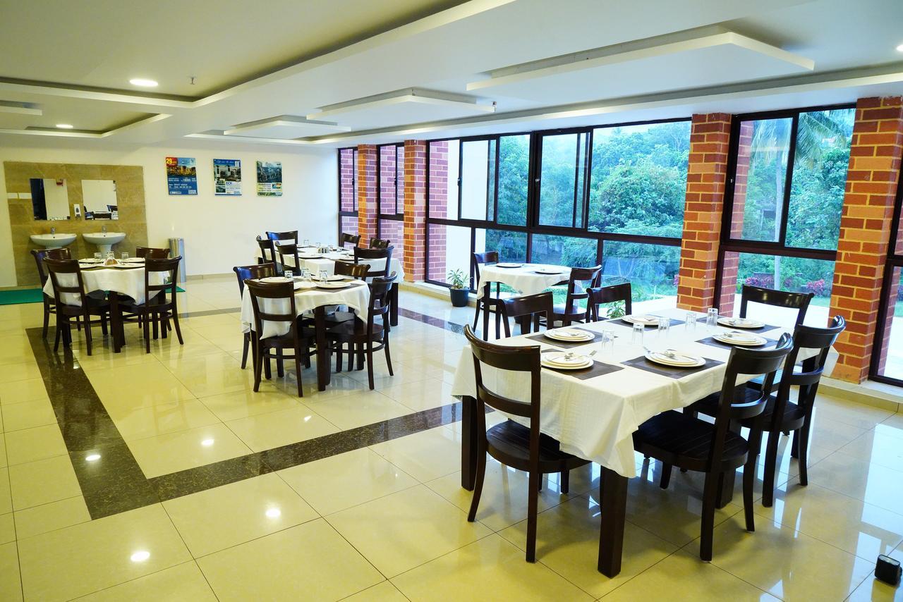 Five Falls Resort Kuttalam  Bagian luar foto