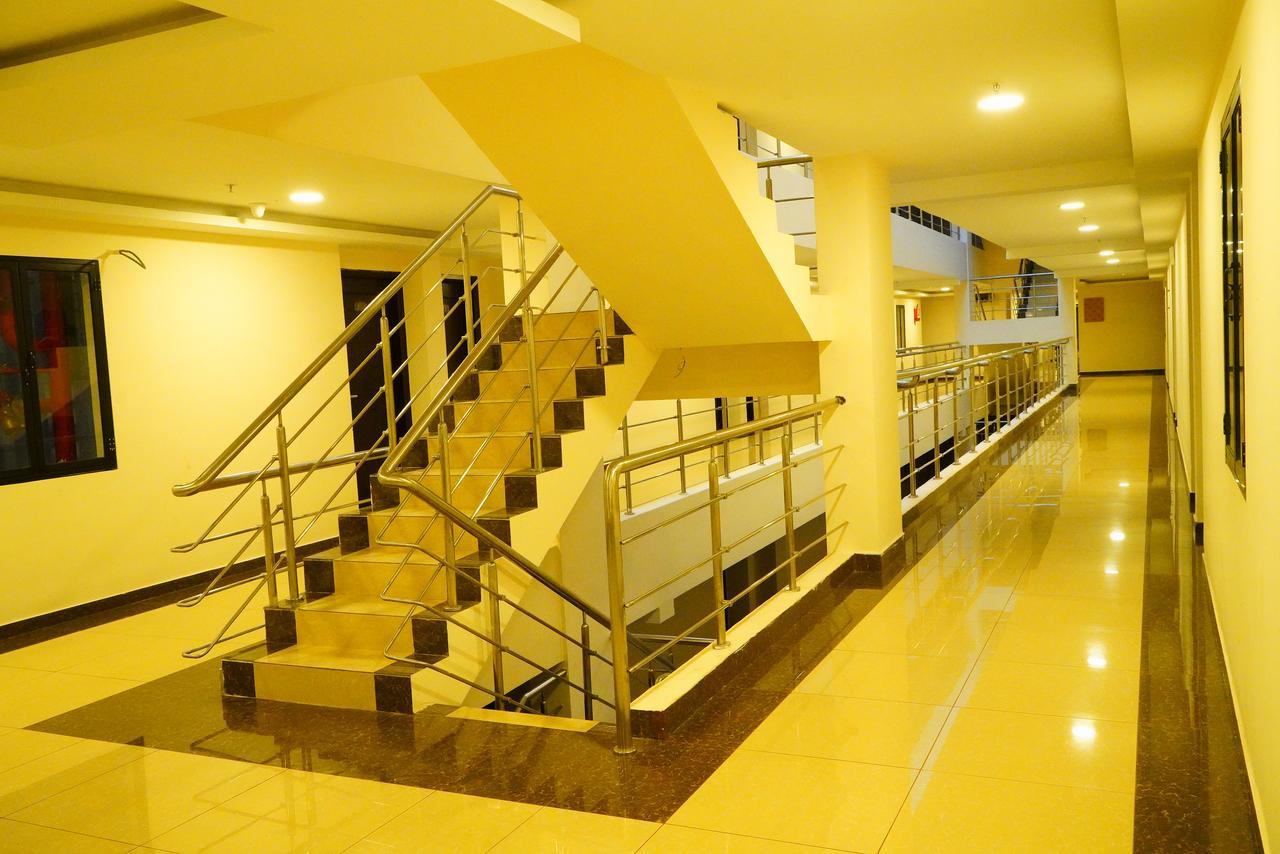Five Falls Resort Kuttalam  Bagian luar foto
