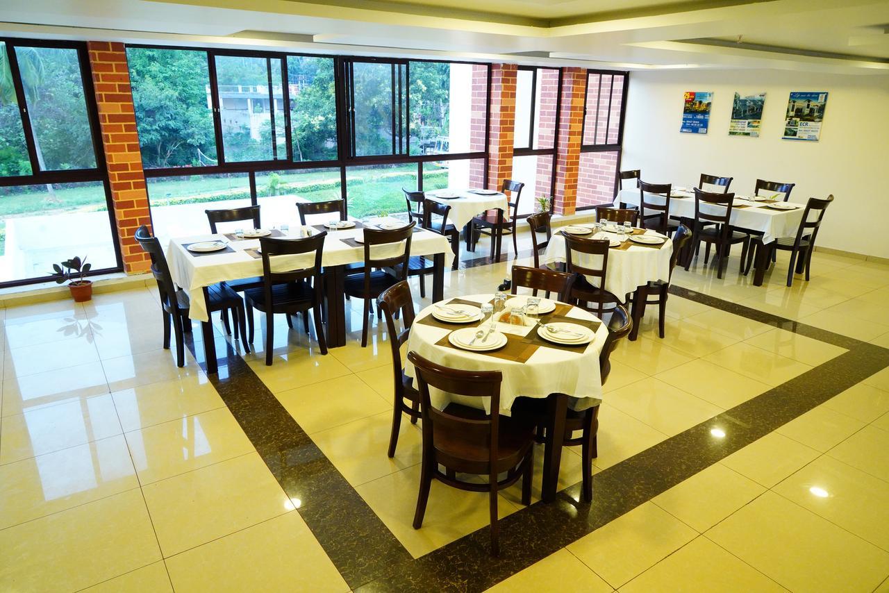 Five Falls Resort Kuttalam  Bagian luar foto