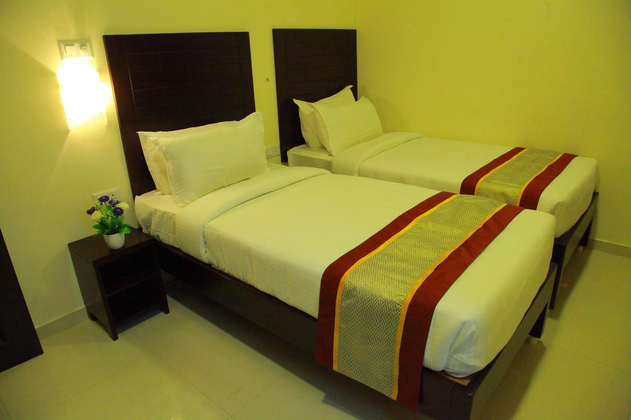 Five Falls Resort Kuttalam  Bagian luar foto