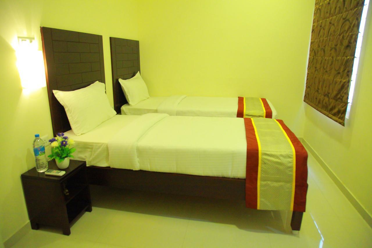 Five Falls Resort Kuttalam  Bagian luar foto