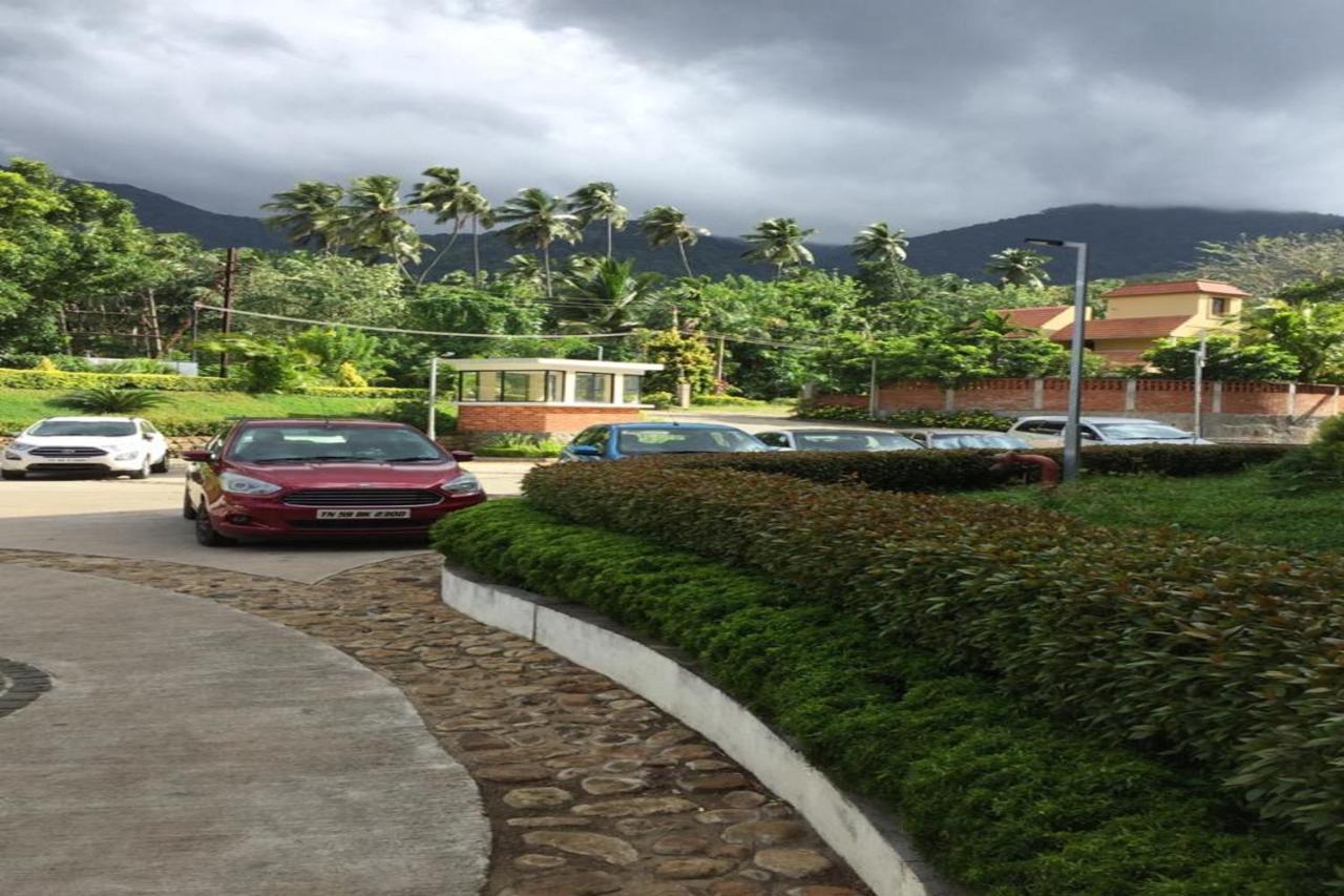 Five Falls Resort Kuttalam  Bagian luar foto