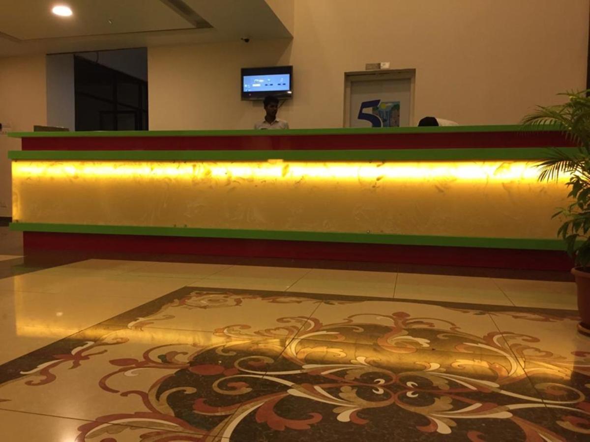 Five Falls Resort Kuttalam  Bagian luar foto